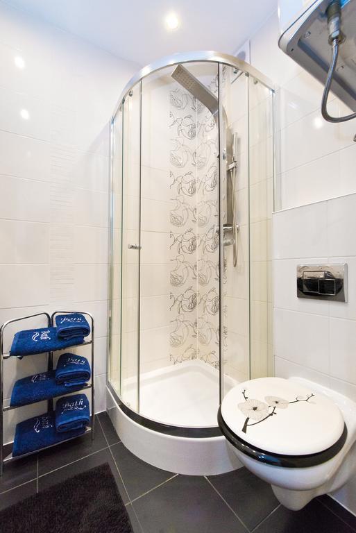 Gdanskie Apartamenty - Apartament Targ Rybny Z Widokiem Na Motlawe 객실 사진