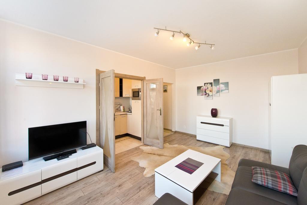 Gdanskie Apartamenty - Apartament Targ Rybny Z Widokiem Na Motlawe 객실 사진