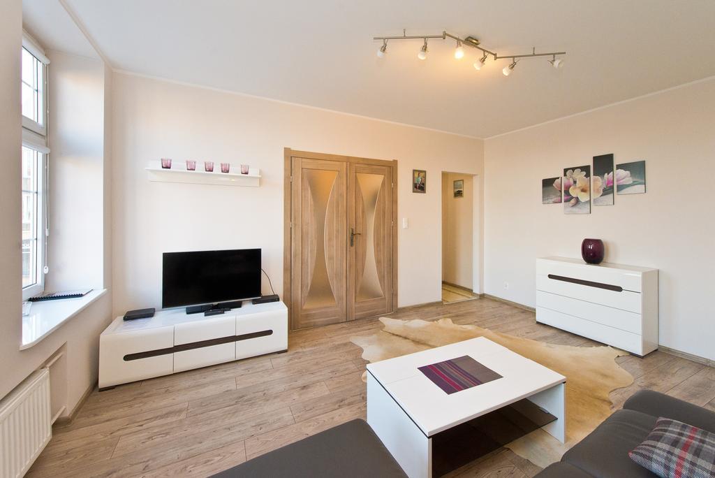 Gdanskie Apartamenty - Apartament Targ Rybny Z Widokiem Na Motlawe 객실 사진